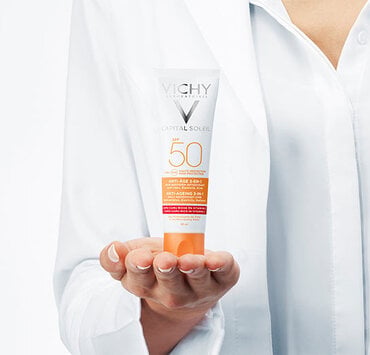 Yüksek Korumalı Yaşlanma Karşıtı Güneş Yüz Bakım Kremi - SPF 50 (UVA+UVB)