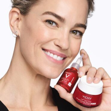 PIGMENT SPECIALIST B3 KOYU LEKE KARSITI SPF50+ GÜNDÜZ KREMI